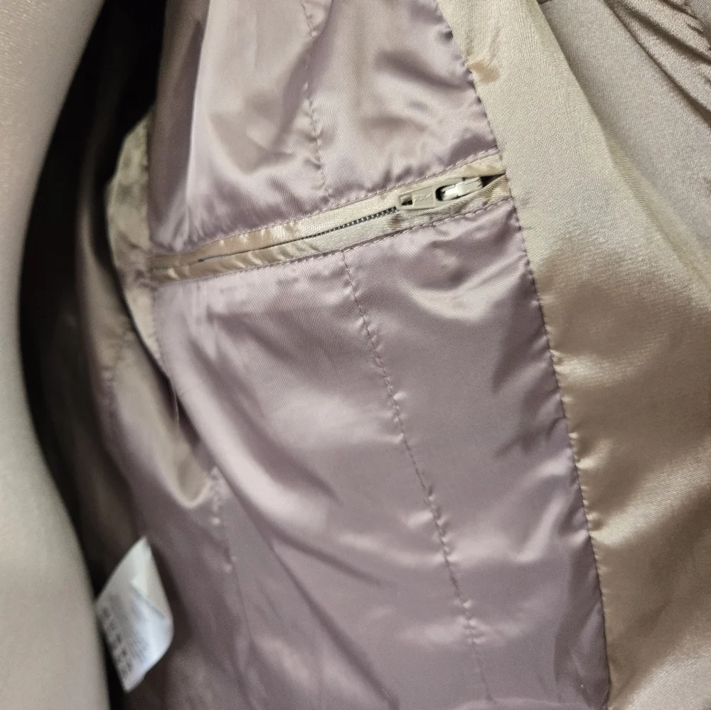 CREENSTONE NWT Metallic Tan Double-Breasted Coat. Size 42/ Med - Picture 10 of 16